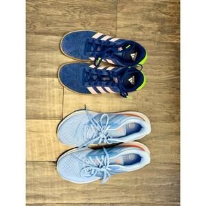 2 pairs of tennis shoes